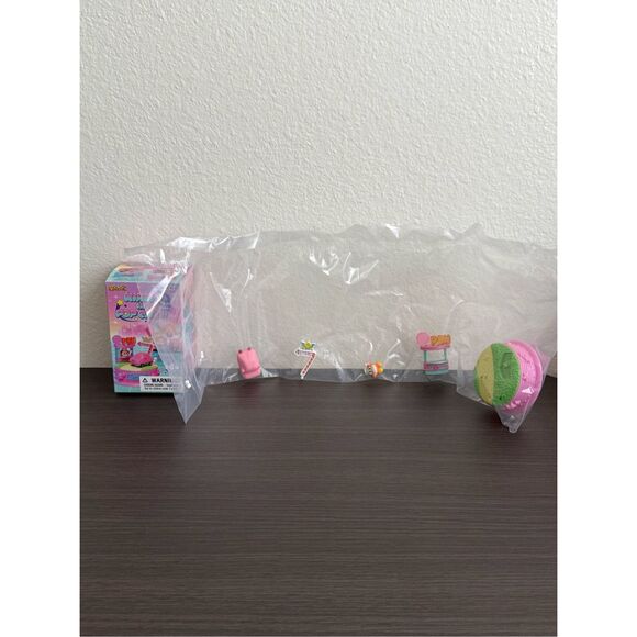 Re-Ment Kirby In Pop City Blind Box Figure - Perfect Day For Driving - Picture 1 of 4